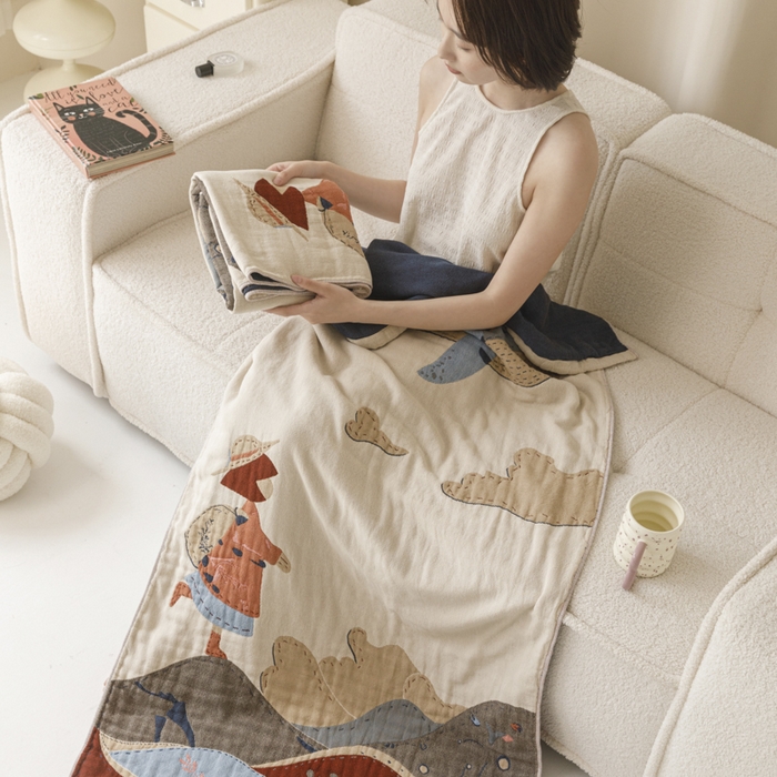 91家纺网 家纺一手货源 找家纺 爱港家纺 2025新款全棉全彩纱浴巾 披肩毯 午睡纱布毯 浴巾-大鱼-女孩 75*150cm/条