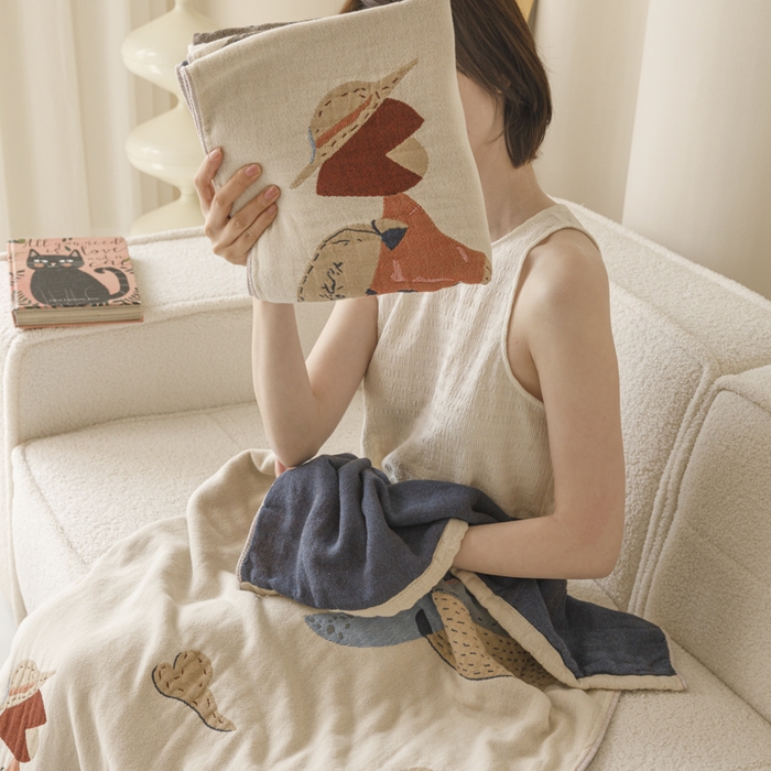 91家纺网 家纺一手货源 找家纺 爱港家纺 2025新款全棉全彩纱浴巾 披肩毯 午睡纱布毯 浴巾-大鱼-女孩 75*150cm/条