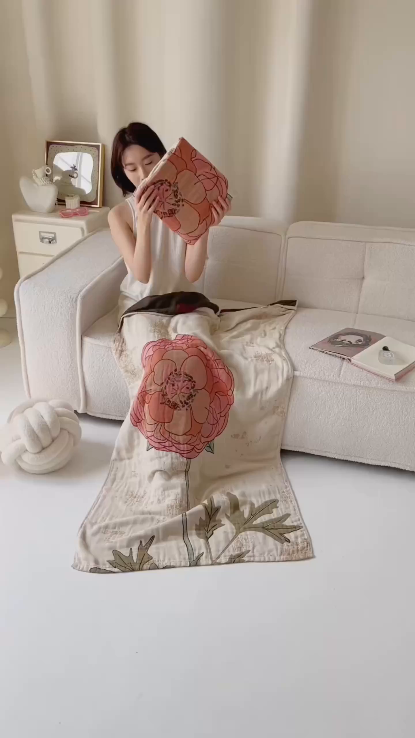 91家纺网 家纺一手货源 找家纺 爱港家纺 2025新款全棉全彩纱浴巾 披肩毯 午睡纱布毯 浴巾-羞花-贵妃 75*150cm/条