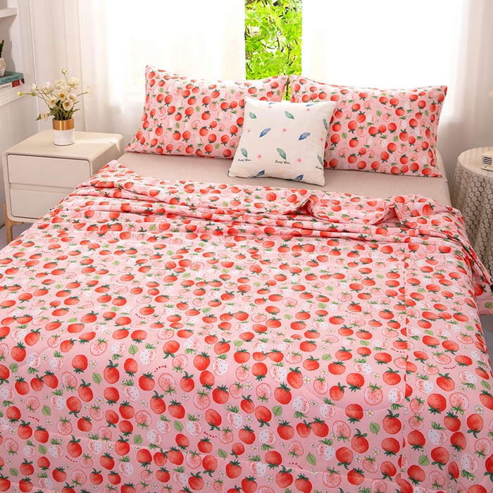 91家纺网 家纺一手货源 找家纺 天瑜家纺 2025新款棉绸夏被苏香绸舒香绸夏凉被人造棉空调被 草莓红