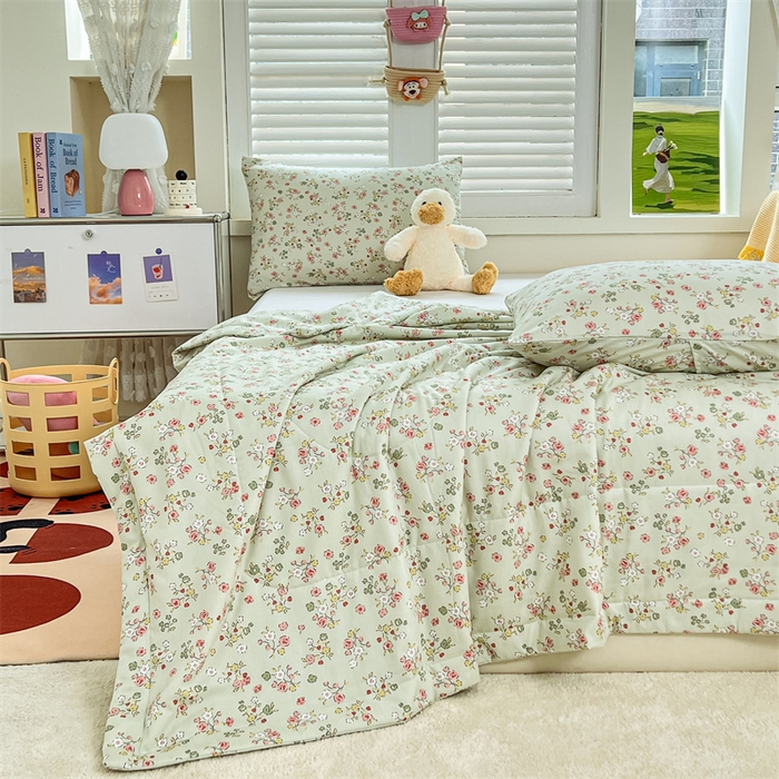 91家纺网 家纺一手货源 找家纺 天瑜家纺 2025新款棉绸夏被苏香绸舒香绸夏凉被人造棉空调被 春日绿