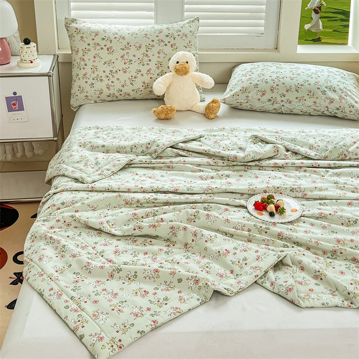 91家纺网 家纺一手货源 找家纺 天瑜家纺 2025新款棉绸夏被苏香绸舒香绸夏凉被人造棉空调被 春日绿