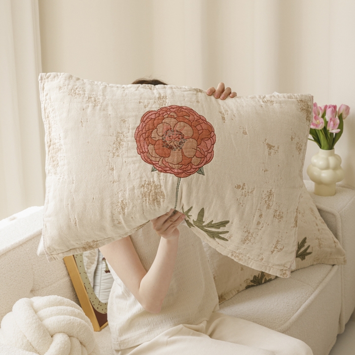 91家纺网 家纺一手货源 找家纺 爱港家纺 2025新款全棉色织纱枕巾 花卉枕头巾 隔热耐脏防滑枕巾 枕巾-羞花-贵妃 52*75cm/只