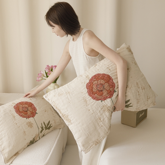 91家纺网 家纺一手货源 找家纺 爱港家纺 2025新款全棉色织纱枕巾 花卉枕头巾 隔热耐脏防滑枕巾 枕巾-羞花-贵妃 52*75cm/只