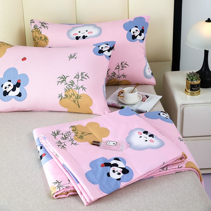 91家纺网 家纺一手货源 找家纺 天瑜家纺 2025新款棉绸夏被苏香绸舒香绸夏凉被人造棉空调被 熊猫粉