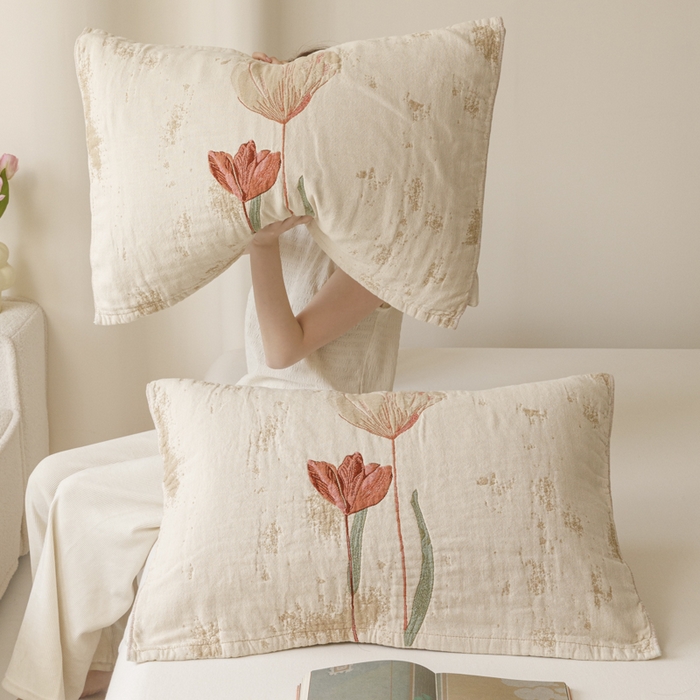 91家纺网 家纺一手货源 找家纺 爱港家纺 2025新款全棉色织纱枕巾 花卉枕头巾 隔热耐脏防滑枕巾 枕巾-闭月-貂蝉 52*75cm/只