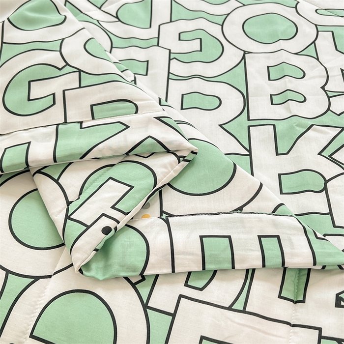 91家纺网 家纺一手货源 找家纺 天瑜家纺 2025新款棉绸夏被苏香绸舒香绸夏凉被人造棉空调被 字母绿