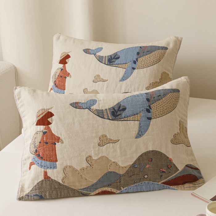 91家纺网 家纺一手货源 找家纺 爱港家纺 2025新款全棉色织纱枕巾 花卉枕头巾 隔热耐脏防滑枕巾 枕巾-大鱼-女孩 52*75cm/只