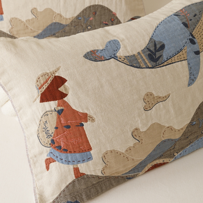 91家纺网 家纺一手货源 找家纺 爱港家纺 2025新款全棉色织纱枕巾 花卉枕头巾 隔热耐脏防滑枕巾 枕巾-大鱼-女孩 52*75cm/只