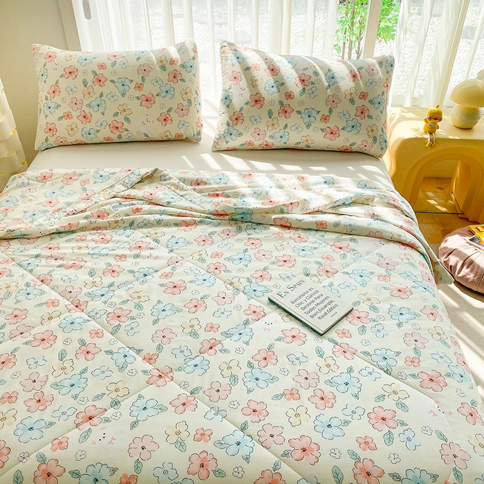 91家纺网 家纺一手货源 找家纺 天瑜家纺 2025新款棉绸夏被苏香绸舒香绸夏凉被人造棉空调被 缤纷米色