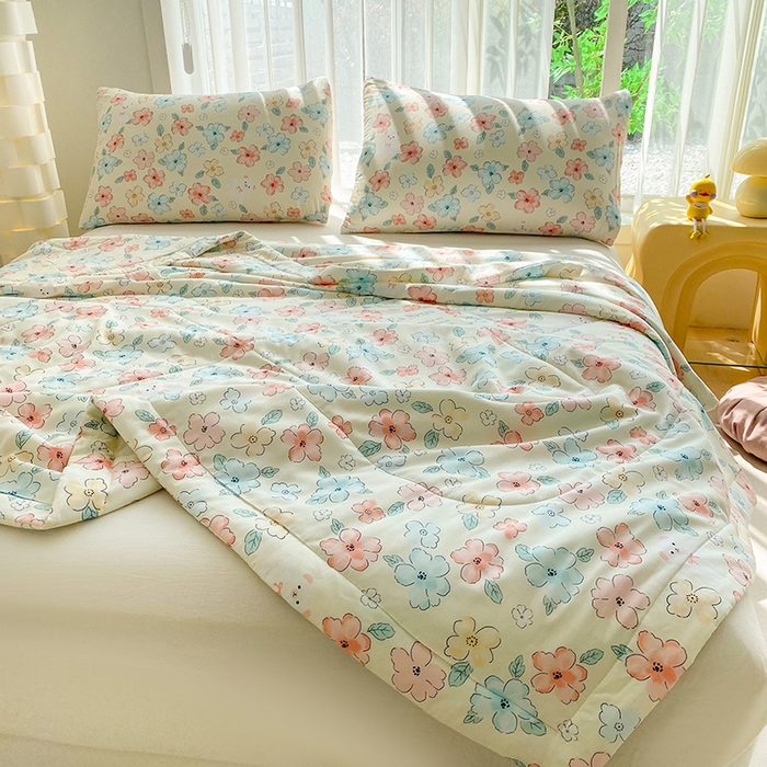 91家纺网 家纺一手货源 找家纺 天瑜家纺 2025新款棉绸夏被苏香绸舒香绸夏凉被人造棉空调被 缤纷米色