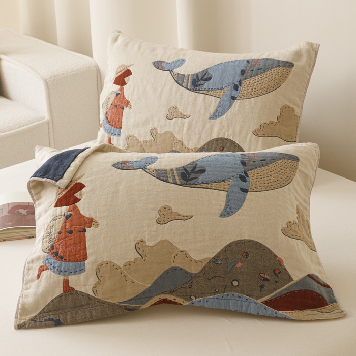 91家纺网 家纺一手货源 找家纺 爱港家纺 2025新款全棉色织纱枕巾 花卉枕头巾 隔热耐脏防滑枕巾 枕巾-大鱼-女孩 52*75cm/对