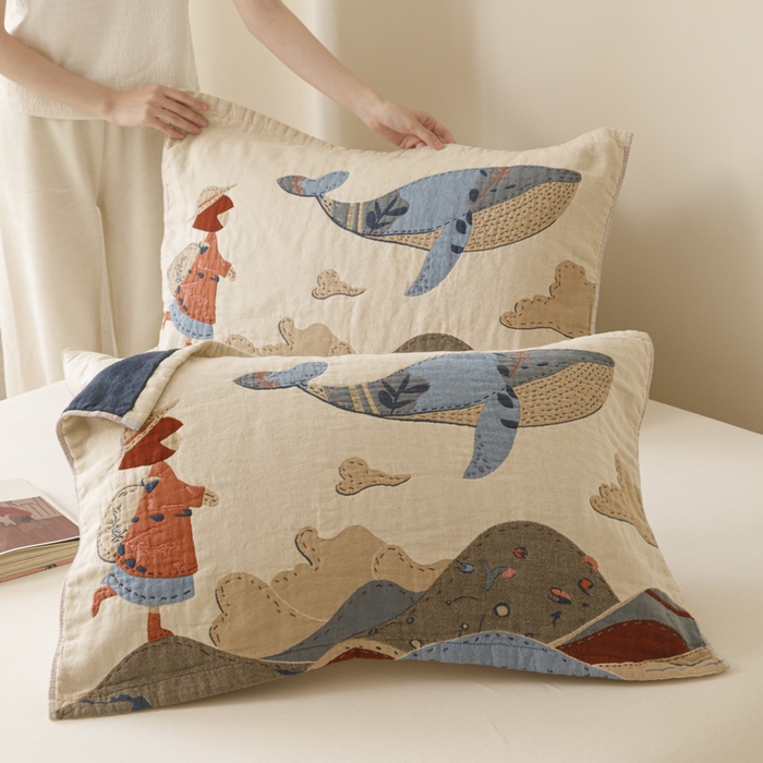 91家纺网 家纺一手货源 找家纺 爱港家纺 2025新款全棉色织纱枕巾 花卉枕头巾 隔热耐脏防滑枕巾 枕巾-大鱼-女孩 52*75cm/对