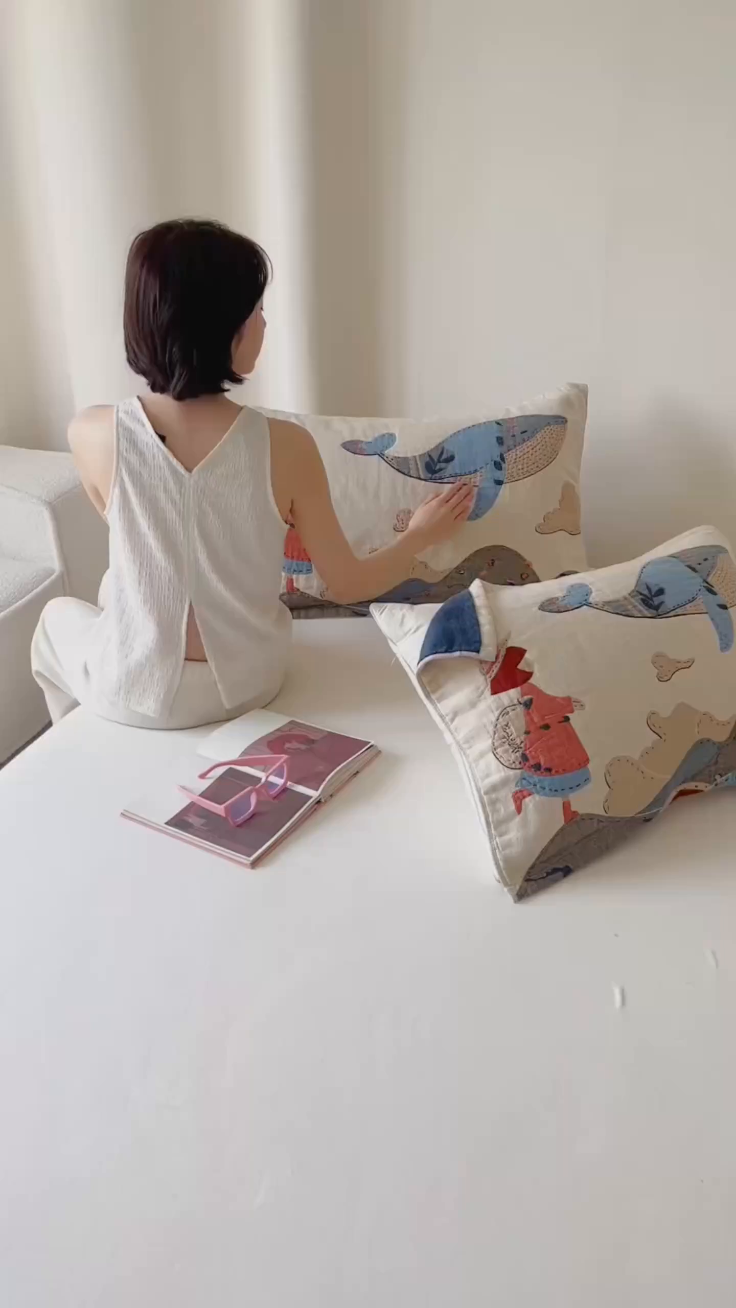 91家纺网 家纺一手货源 找家纺 爱港家纺 2025新款全棉色织纱枕巾 花卉枕头巾 隔热耐脏防滑枕巾 枕巾-大鱼-女孩 52*75cm/对