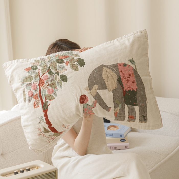 91家纺网 家纺一手货源 找家纺 爱港家纺 2025新款全棉色织纱枕巾 花卉枕头巾 隔热耐脏防滑枕巾 枕巾-和谐-自然 52*75cm/对