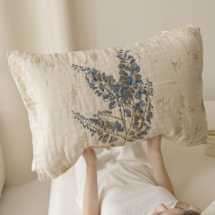 91家纺网 家纺一手货源 找家纺 爱港家纺 2025新款全棉色织纱枕巾 花卉枕头巾 隔热耐脏防滑枕巾 枕巾-落雁-昭君 52*75cm/只