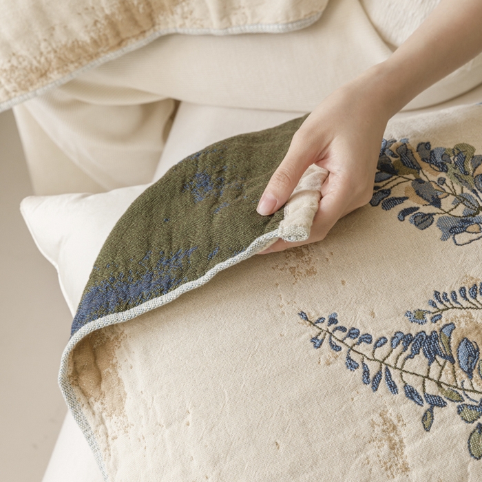 91家纺网 家纺一手货源 找家纺 爱港家纺 2025新款全棉色织纱枕巾 花卉枕头巾 隔热耐脏防滑枕巾 枕巾-落雁-昭君 52*75cm/只