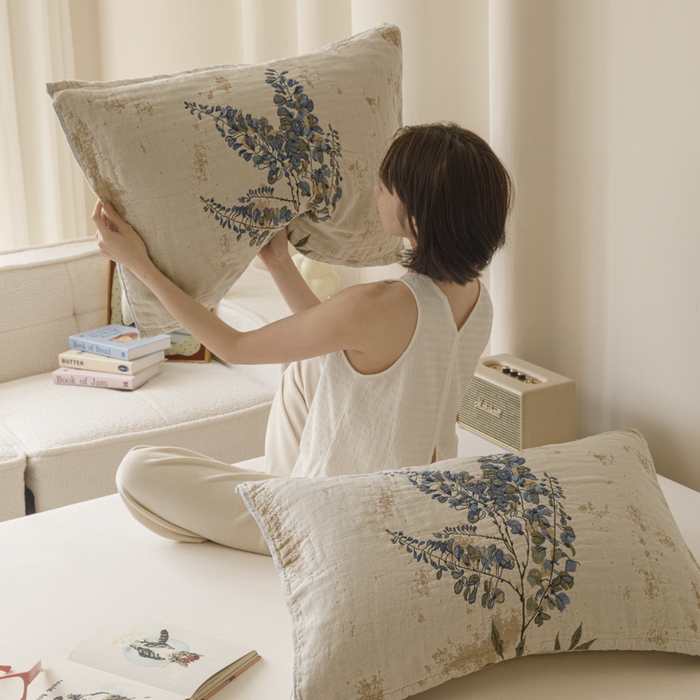 91家纺网 家纺一手货源 找家纺 爱港家纺 2025新款全棉色织纱枕巾 花卉枕头巾 隔热耐脏防滑枕巾 枕巾-落雁-昭君 52*75cm/只