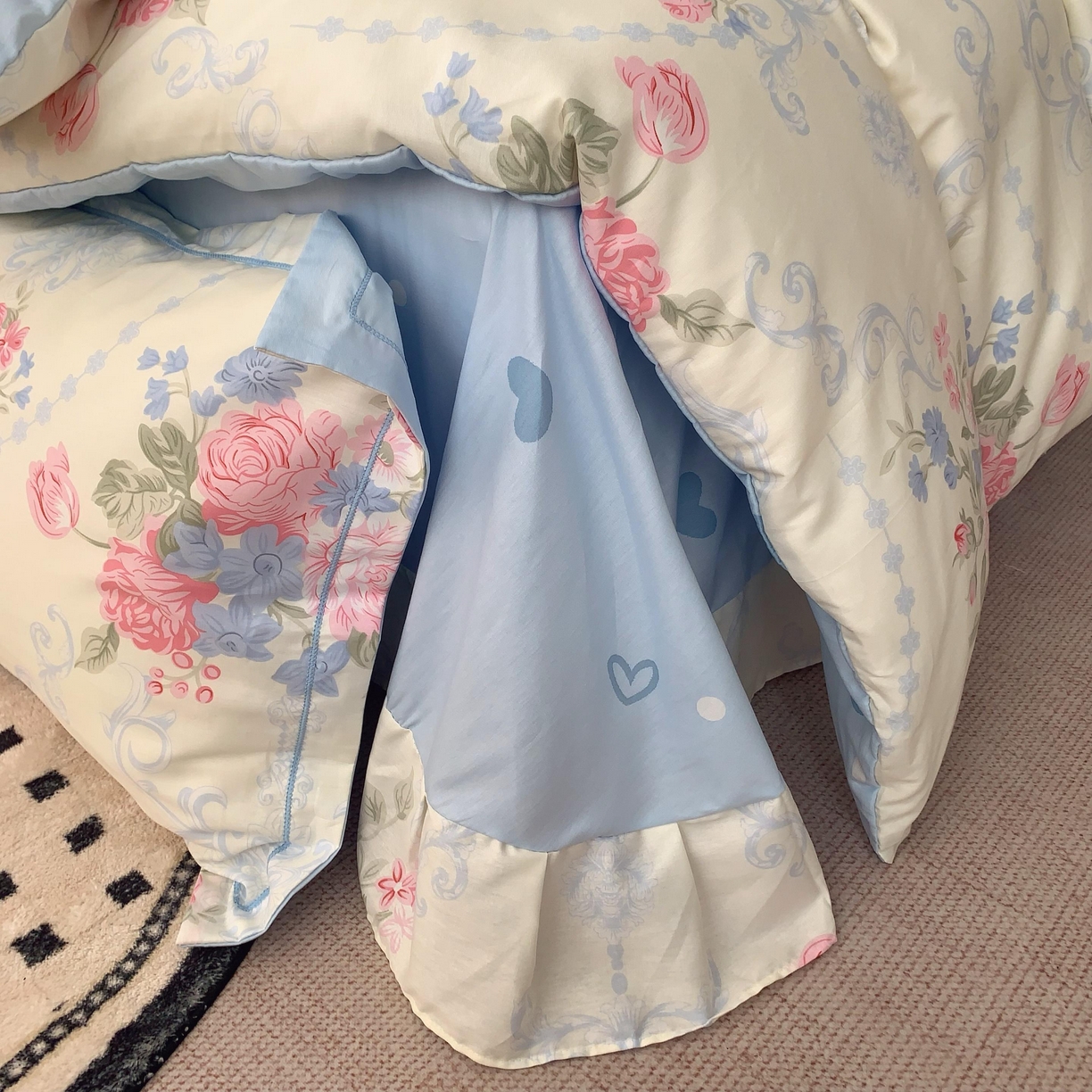 91家纺网 家纺一手货源 找家纺 莱豫家纺 2025新款亲肤舒适小清新印花纯棉四件套 那年花开