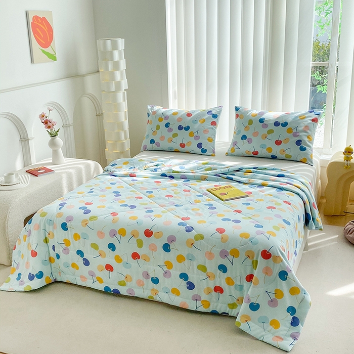 91家纺网 家纺一手货源 找家纺 天瑜家纺 2025新款棉绸夏被苏香绸舒香绸夏凉被人造棉空调被 七彩樱桃蓝