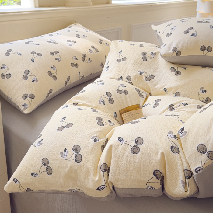 91家纺网 家纺一手货源 找家纺 蓝淋家纺 2025新款亲肤舒适皱皱棉印花四件套 点点爱