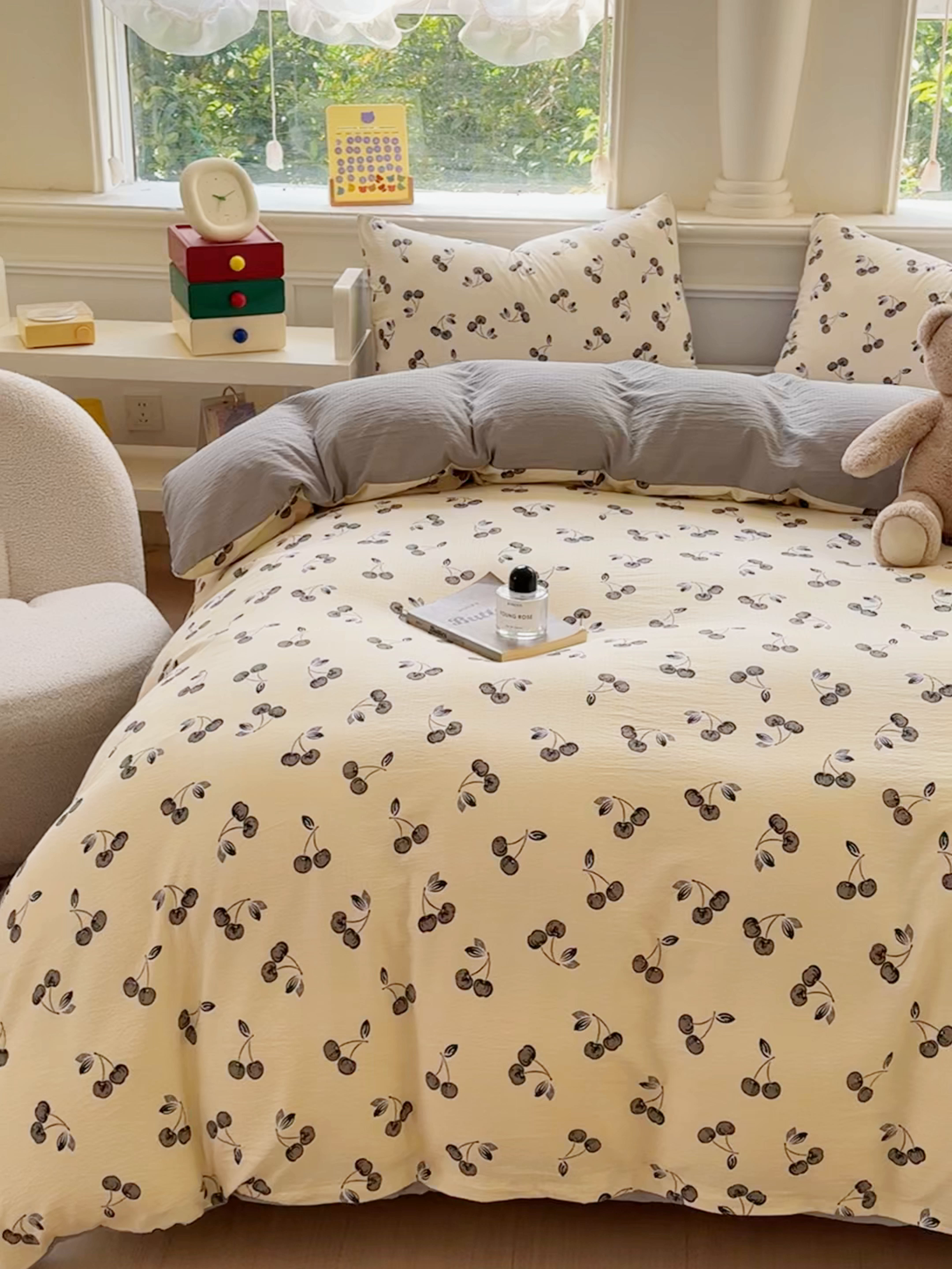 91家纺网 家纺一手货源 找家纺 蓝淋家纺 2025新款亲肤舒适皱皱棉印花四件套 点点爱