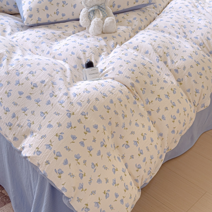 91家纺网 家纺一手货源 找家纺 蓝淋家纺 2025新款亲肤舒适皱皱棉印花四件套 浪漫定义-蓝