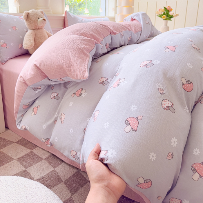 91家纺网 家纺一手货源 找家纺 蓝淋家纺 2025新款亲肤舒适皱皱棉印花四件套 浅忆-灰