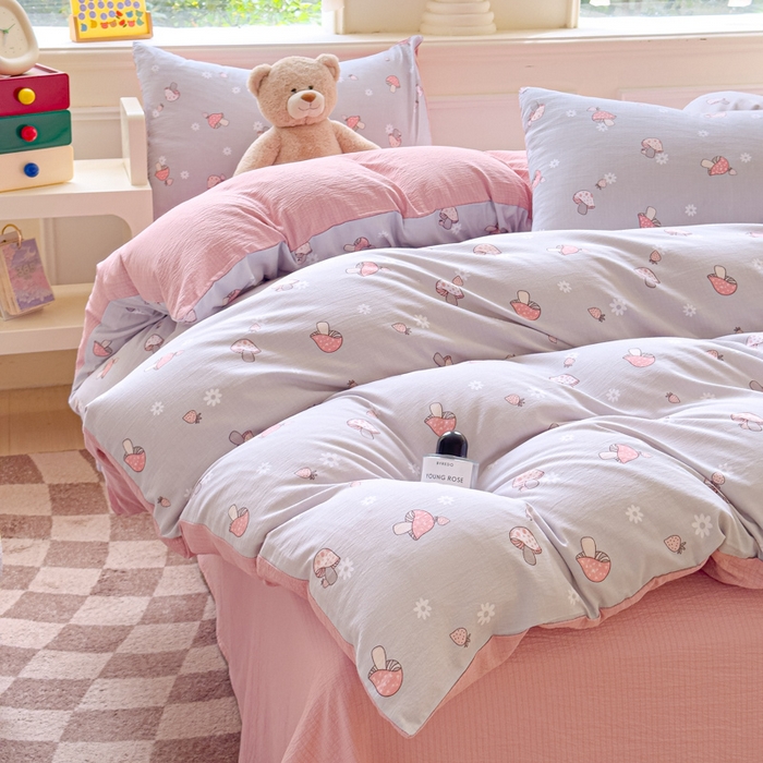 91家纺网 家纺一手货源 找家纺 蓝淋家纺 2025新款亲肤舒适皱皱棉印花四件套 浅忆-灰