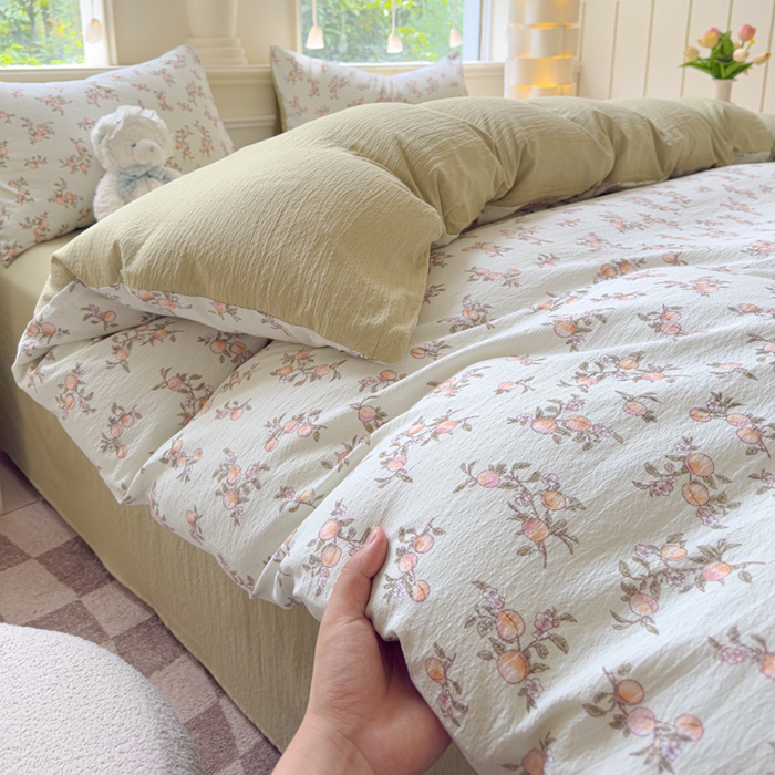 91家纺网 家纺一手货源 找家纺 蓝淋家纺 2025新款亲肤舒适皱皱棉印花四件套 秋实-绿