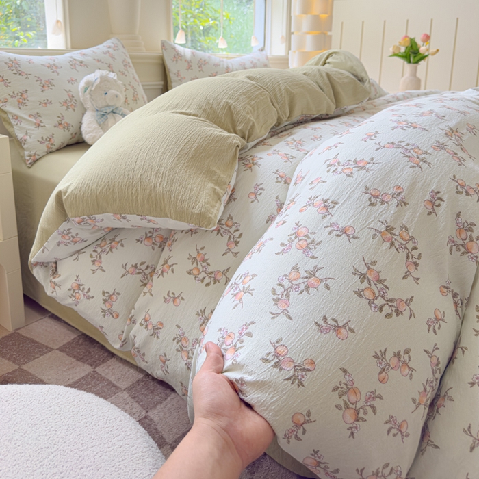 91家纺网 家纺一手货源 找家纺 蓝淋家纺 2025新款亲肤舒适皱皱棉印花四件套 秋实-绿