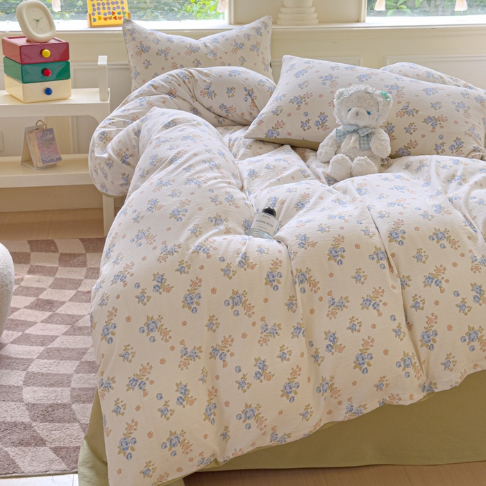 91家纺网 家纺一手货源 找家纺 蓝淋家纺 2025新款亲肤舒适皱皱棉印花四件套 望夏花艺-米