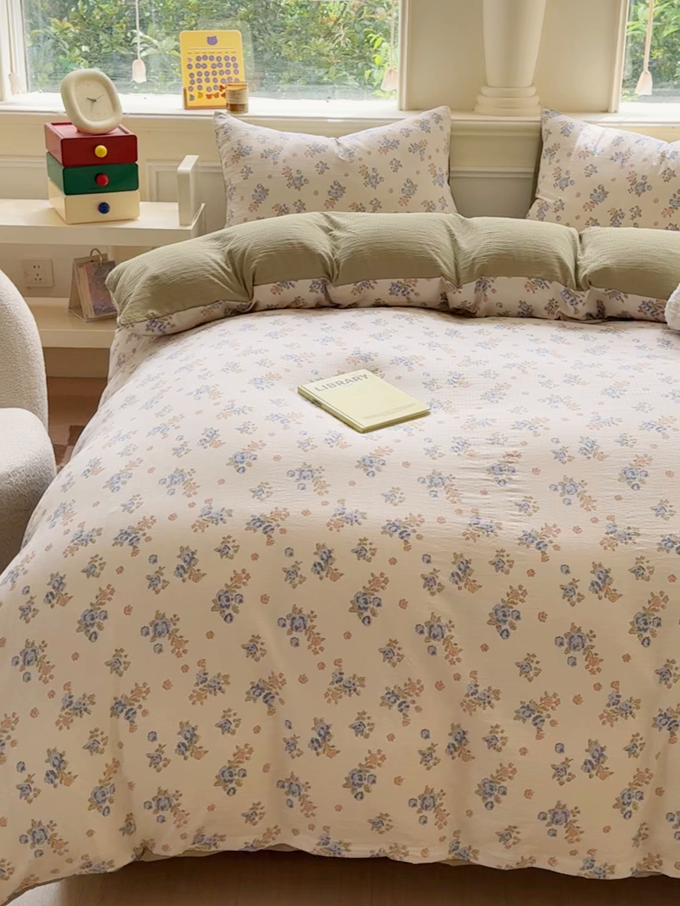 91家纺网 家纺一手货源 找家纺 蓝淋家纺 2025新款亲肤舒适皱皱棉印花四件套 望夏花艺-米