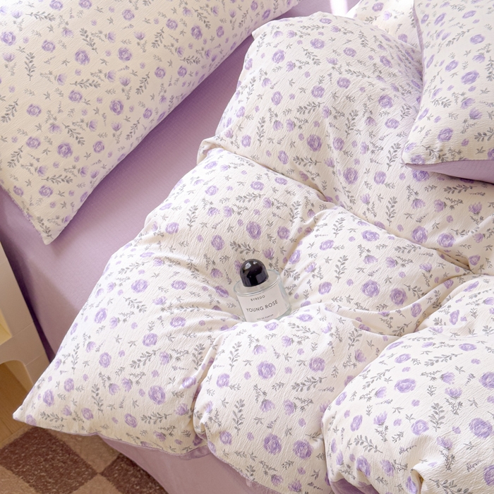 91家纺网 家纺一手货源 找家纺 蓝淋家纺 2025新款亲肤舒适皱皱棉印花四件套 惜花芷-紫