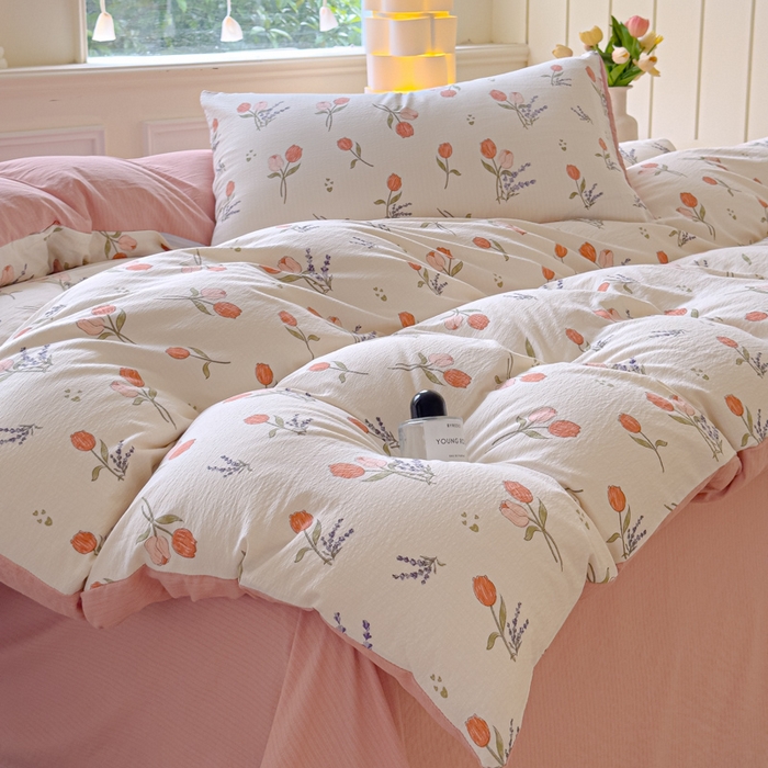 91家纺网 家纺一手货源 找家纺 蓝淋家纺 2025新款亲肤舒适皱皱棉印花四件套 寻花记