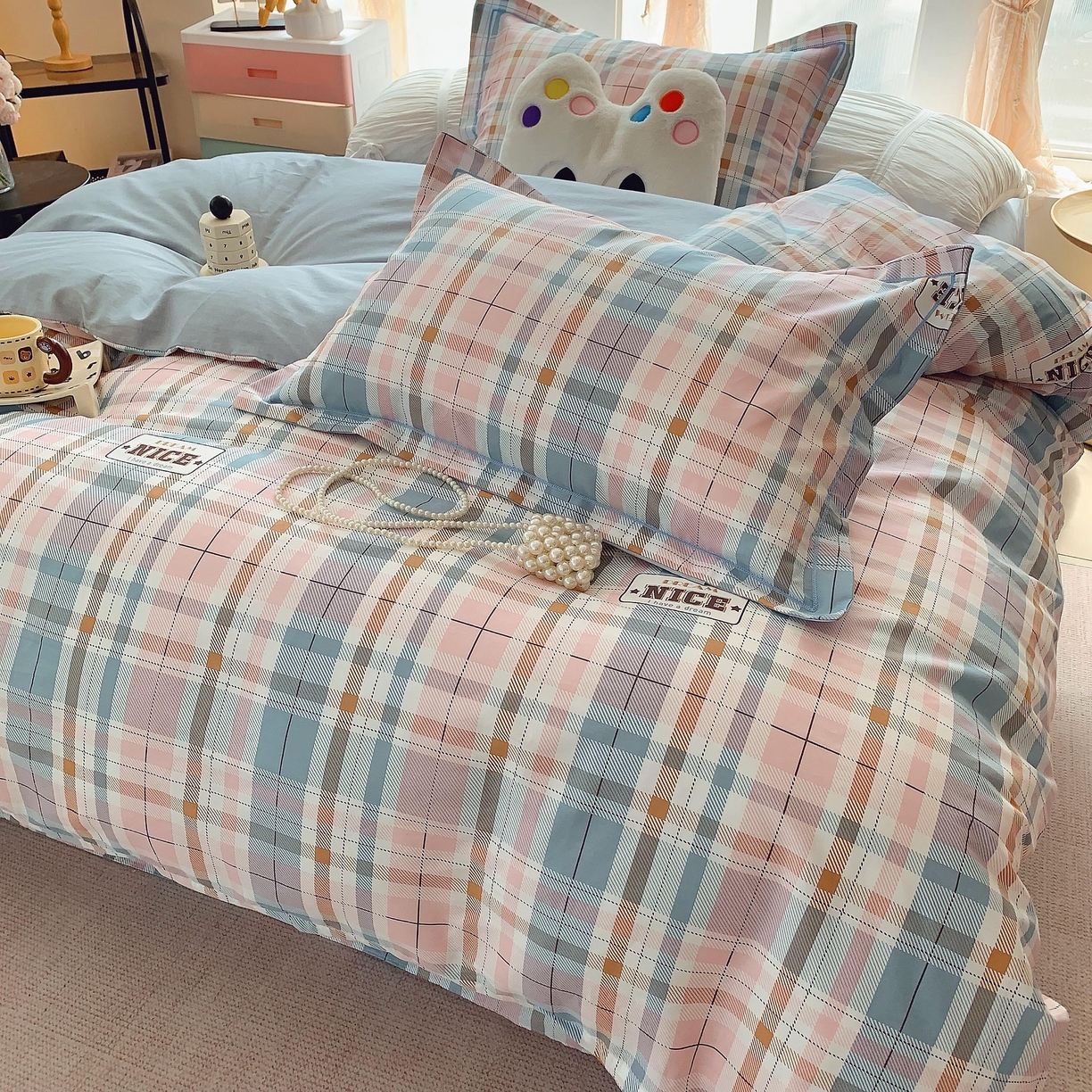 91家纺网 家纺一手货源 找家纺 莱豫家纺 2025新款亲肤舒适小清新印花纯棉四件套 休闲格