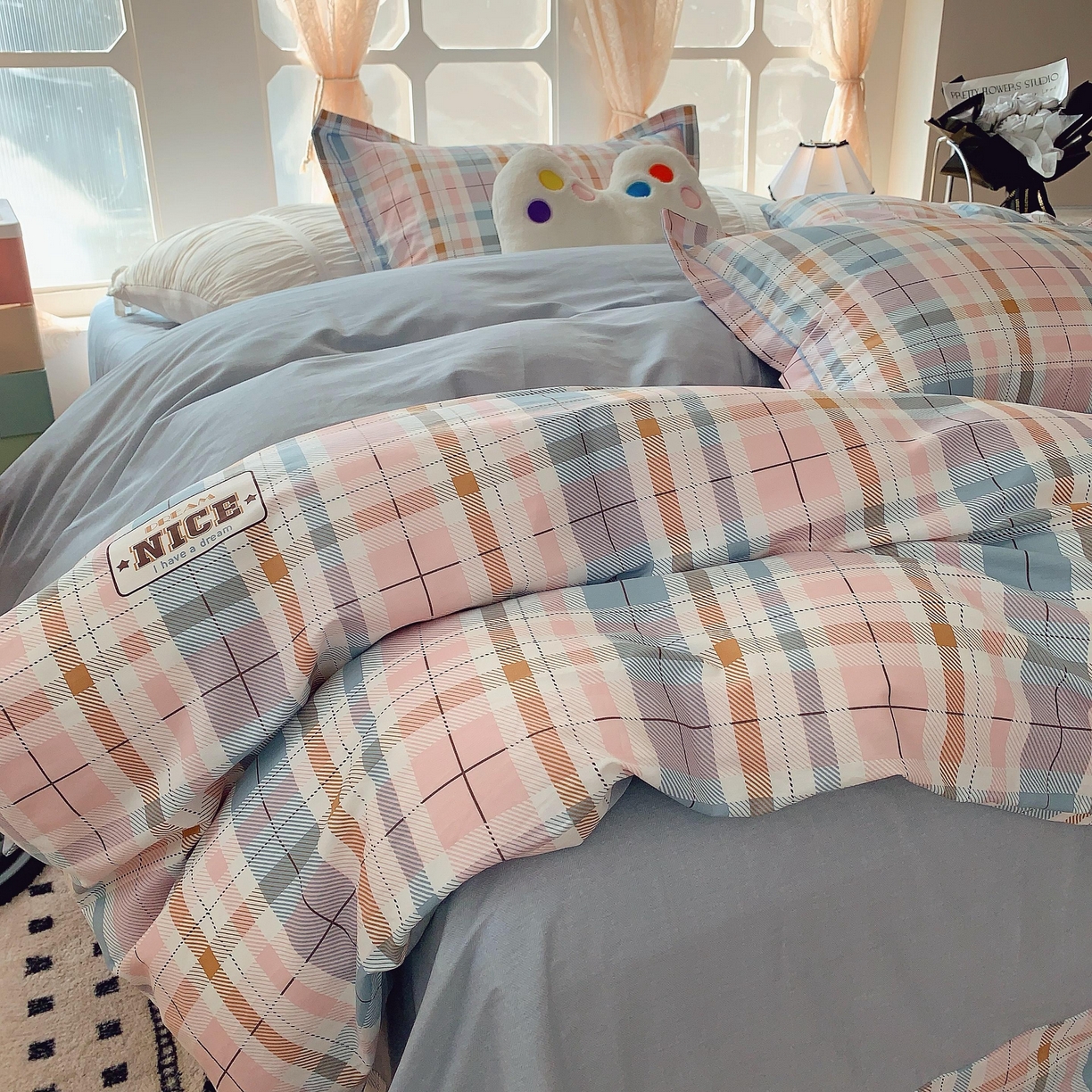 91家纺网 家纺一手货源 找家纺 莱豫家纺 2025新款亲肤舒适小清新印花纯棉四件套 休闲格