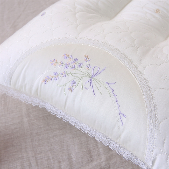 91家纺网 家纺一手货源 找家纺 天意美枕芯 2025新款薰衣草花边养身枕枕头枕芯 薰衣草花边养身枕-皎洁白 48*74cm/对