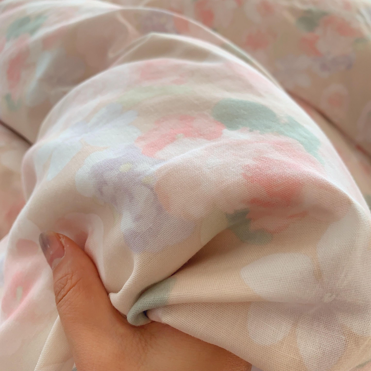 91家纺网 家纺一手货源 找家纺 莱豫家纺 2025新款亲肤舒适双层纱四件套 潮汐花影