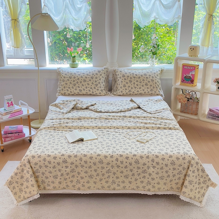 91家纺网 家纺一手货源 找家纺 （总）集布 2025新款100%全棉双层纱花边款夏被夏凉被