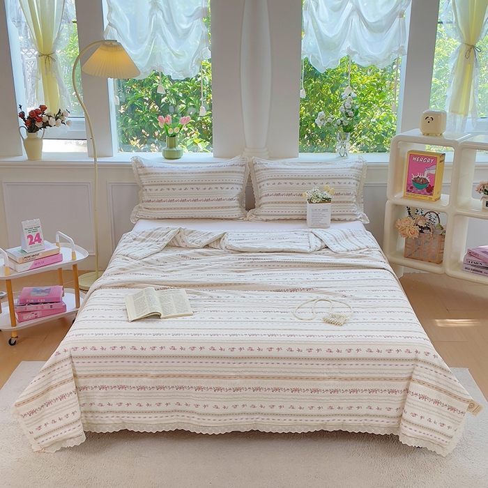 91家纺网 家纺一手货源 找家纺 （总）集布 2025新款100%全棉双层纱花边款夏被夏凉被