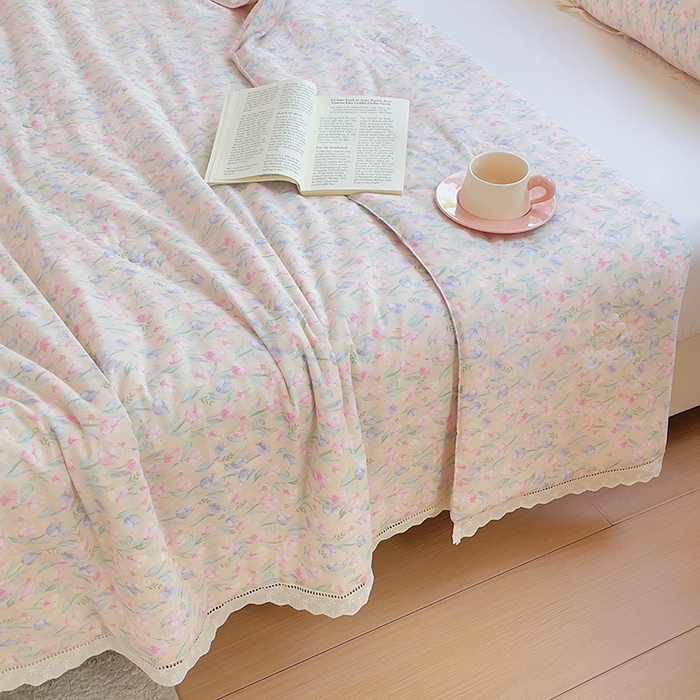 91家纺网 家纺一手货源 找家纺 集布 2025新款100%全棉双层纱花边款夏被夏凉被 初夏