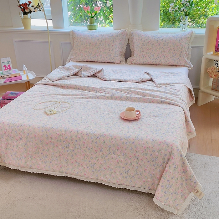 91家纺网 家纺一手货源 找家纺 集布 2025新款100%全棉双层纱花边款夏被夏凉被 初夏