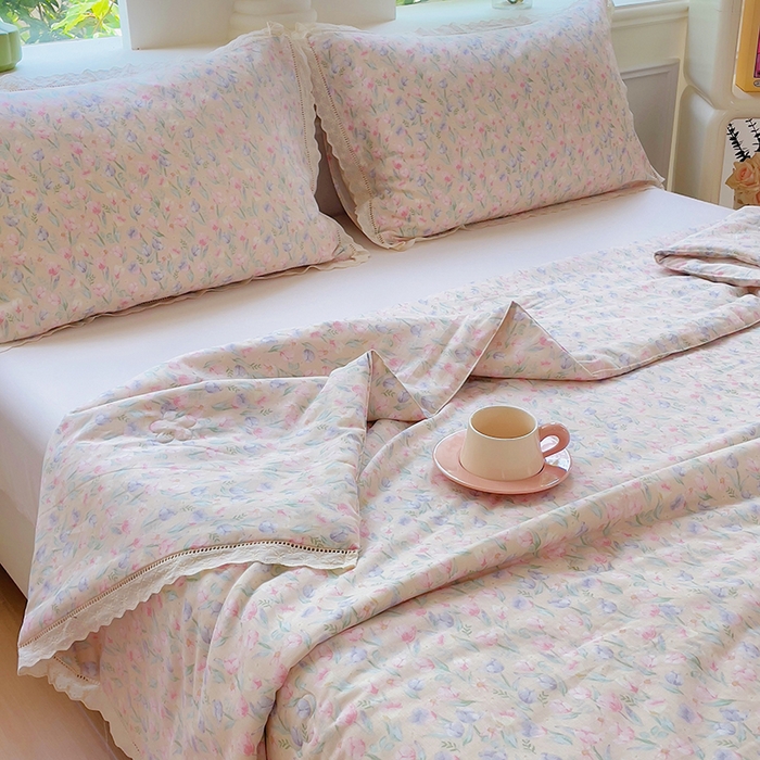 91家纺网 家纺一手货源 找家纺 集布 2025新款100%全棉双层纱花边款夏被夏凉被 初夏