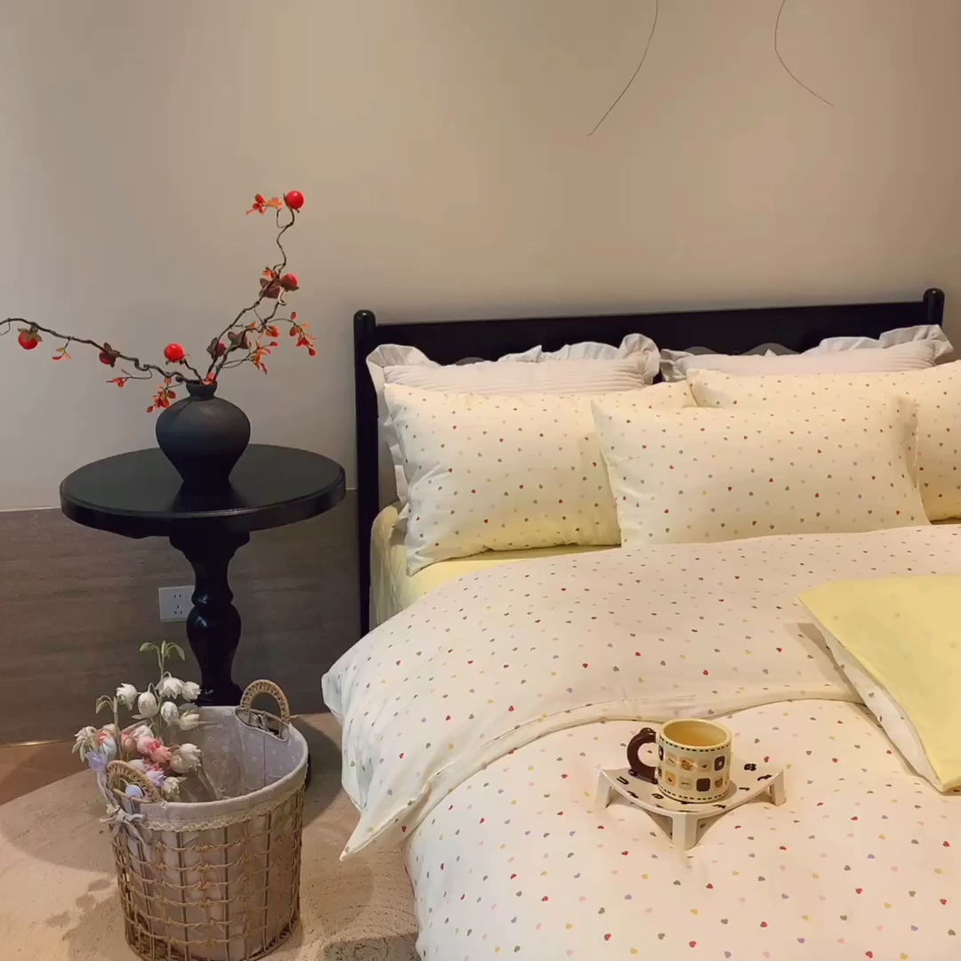 91家纺网 家纺一手货源 找家纺 莱豫家纺 2025新款亲肤舒适双层纱四件套 点点爱心