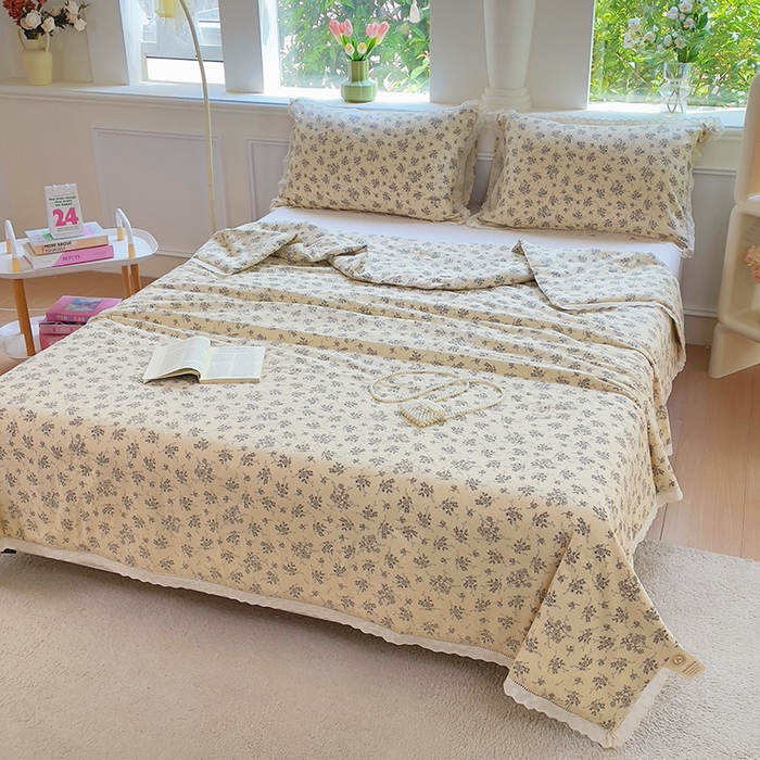 91家纺网 家纺一手货源 找家纺 集布 2025新款100%全棉双层纱花边款夏被夏凉被 赫拉