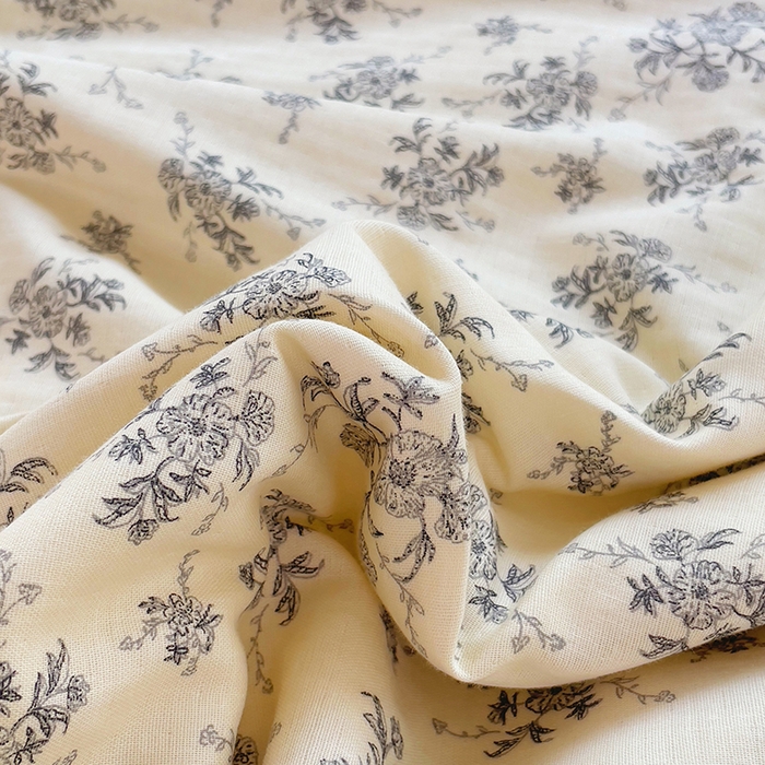 91家纺网 家纺一手货源 找家纺 集布 2025新款100%全棉双层纱花边款夏被夏凉被 赫拉