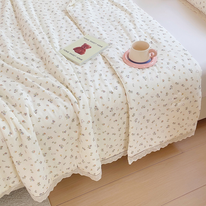 91家纺网 家纺一手货源 找家纺 集布 2025新款100%全棉双层纱花边款夏被夏凉被 奶油小兔