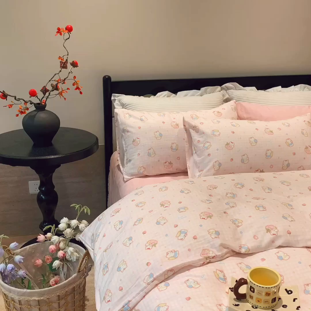 91家纺网 家纺一手货源 找家纺 莱豫家纺 2025新款亲肤舒适双层纱四件套 粉色kt