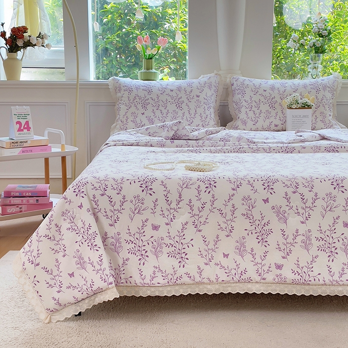 91家纺网 家纺一手货源 找家纺 集布 2025新款100%全棉双层纱花边款夏被夏凉被 紫草藤